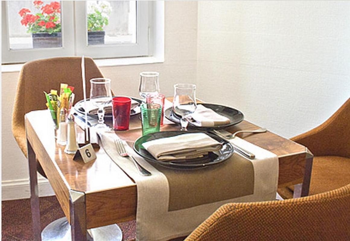 Logis Hotel De France Restaurant Le Lucullus Montmorillon Exteriör bild