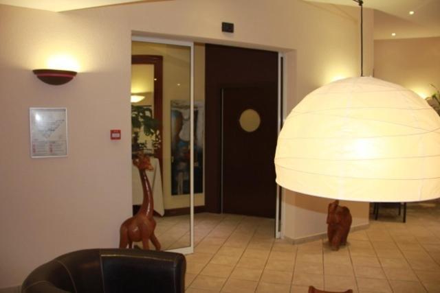 Logis Hotel De France Restaurant Le Lucullus Montmorillon Exteriör bild