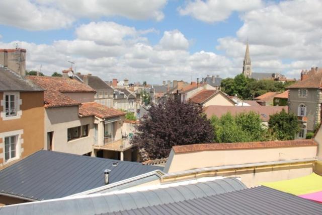 Logis Hotel De France Restaurant Le Lucullus Montmorillon Rum bild